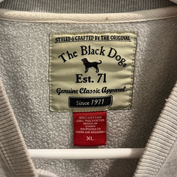 The Black Dog Sweatshirt in Gray - Picture 7 of 7